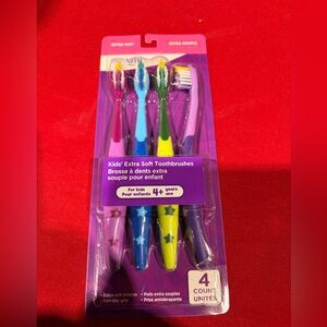 🌙 B172 Kids Extra Soft Toothbrushes - Multi Color 4-Pack
